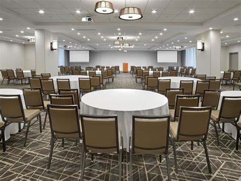 DoubleTree by Hilton Downtown Edmonton - Venue - Edmonton - Weddinghero.ca