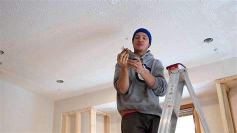 Ceiling repair - YouTube