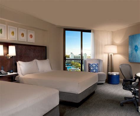 Guest Rooms and Suites | Hilton Orlando Buena Vista Palace