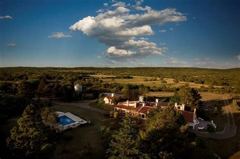 Los Chanares Lodge - Argentina Dove Hunting Duck Hunting Lodge, Bird ...