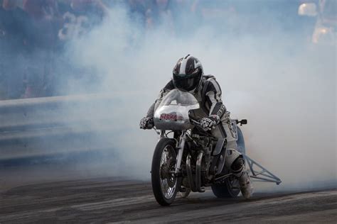 Bike burnout Burnout, Moped, Motorcycle, Bike, Vehicles, Photography, Bicycle, Photograph ...