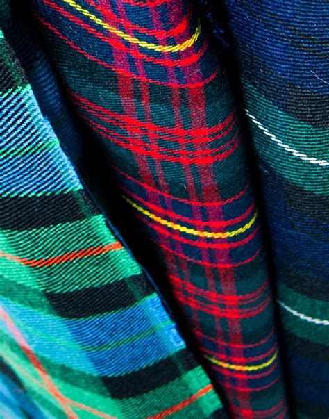 Lochcarron 10oz Tartan Cloth - Claymore Imports