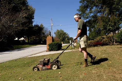 Free picture: man, mowing, lawn, push, lawnmower, grass