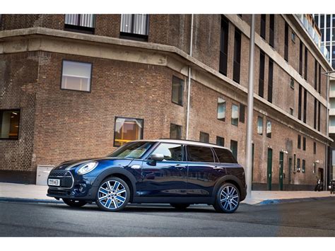 2023 MINI Cooper Clubman: 256 Exterior Photos | U.S. News