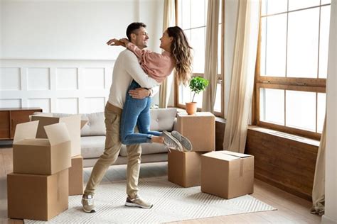 Guide for Moving in Together | National Storage