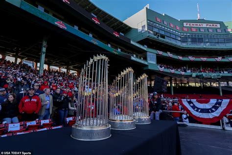 Red Sox players parade through Boston streets after World Series win | Daily Mail Online