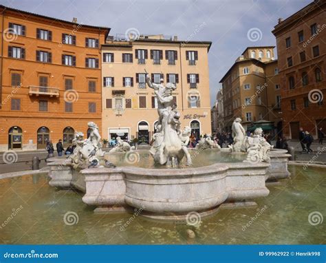 Fountain at Piazza Navona in Central Rome Editorial Photography - Image ...