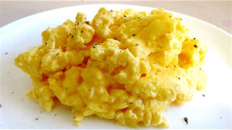 CHEESY SCRAMBLED EGGS RECIPE - YouTube