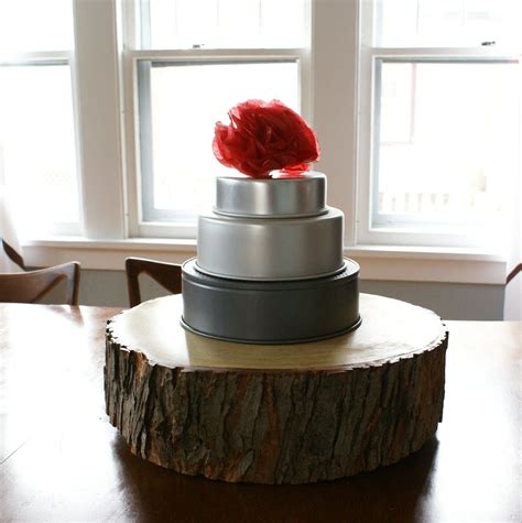 Tree Stump Cake Stand (painted gold) | Tree slice cake stand, Tree ...