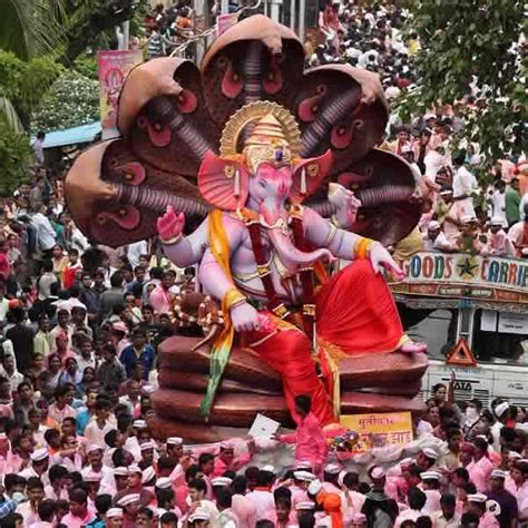 Visarjan Photo of Lalbaug’s famous Raja Tejukaya Ganpati | Wonderful Mumbai