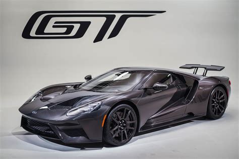 The "Liquid Carbon" Ford GT - the exposed carbon fiber body panels is a $250,000 option! : r/carporn