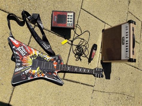 Paper Jamz Guitar & Amplifier set | in Stowmarket, Suffolk | Gumtree