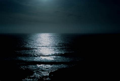 Ocean wave under moonlight at nighttime HD wallpaper | Wallpaper Flare