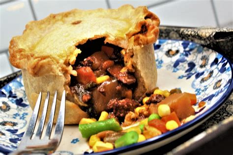 Indiana Mini Steak And Ale Pie - Doug Bakes