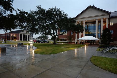 Lamar University welcomes first new academic building in 40 years - Beaumont Enterprise