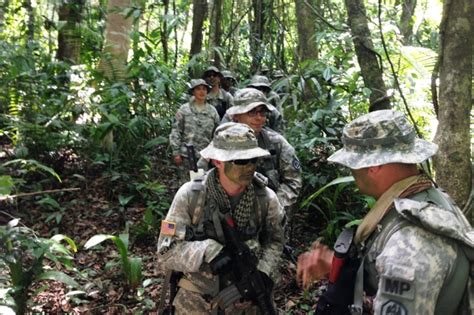 Louisiana Soldiers endure jungle training with partners in Belize ...