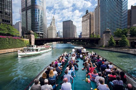 15 Best Boat Tours in Chicago for 2023 | Best Things to Do in Chicago