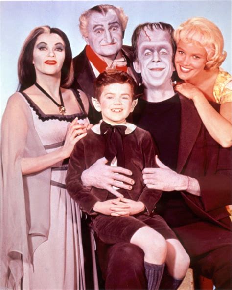 Pin on the munsters tv show