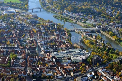 Luftbild Hameln - Einkaufszentrum Stadtgalerie der ECE in der historischen Altstadt im ...