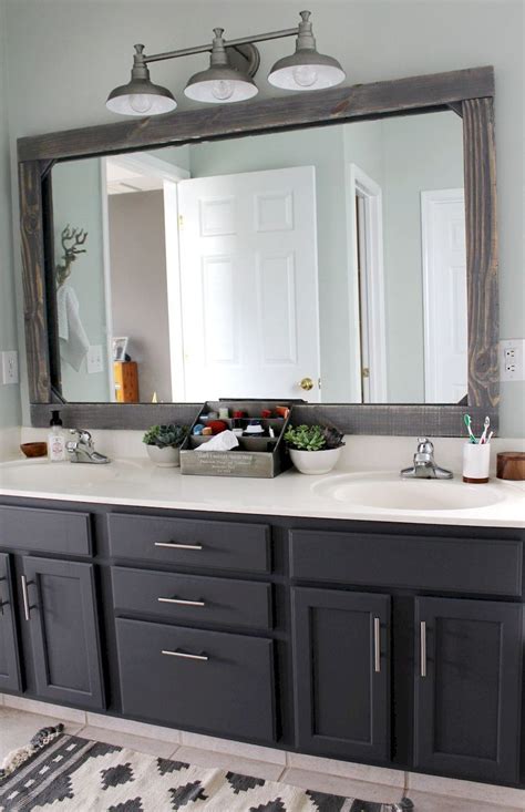 95 Small Farmhouse Master Bathroom Remodel Decor Ide | Bathroom mirror ...