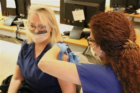 UM St. Joseph Medical Center's staff among the first in nation to ...