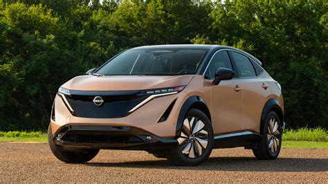 The 2023 Nissan Ariya Electric SUV Will Start at $44,485 | The Drive