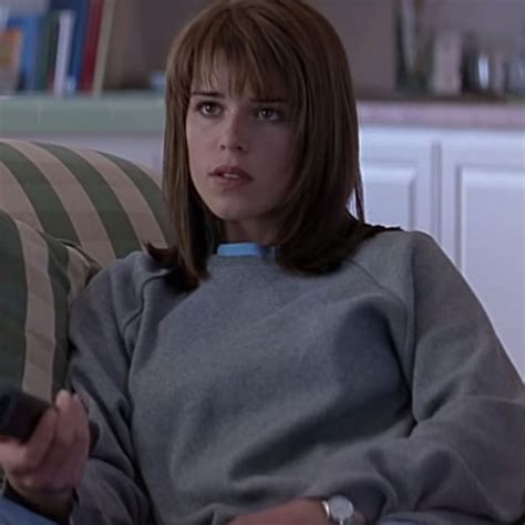 Sidney Prescott Costume - Scream | Scream fancy dress, Scream, Neve campbell