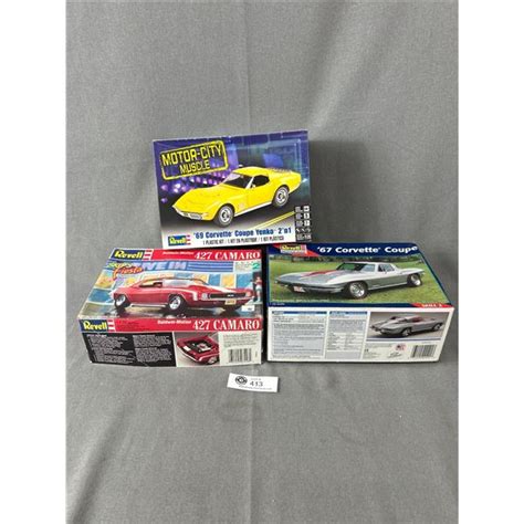 3 Revell Model Kits - 2 Corvettes & 1 Camero