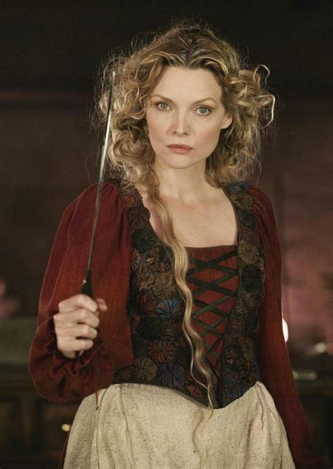 Stardust: Michelle Pfeiffer as Lamia, the oldest of the three witch ...