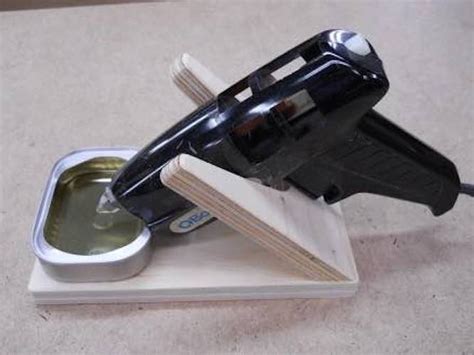 Glue Gun Holder – Free Woodworking Plan.com