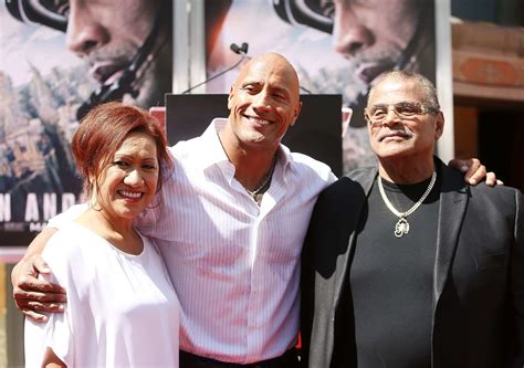 Dwayne Johnson Biography, Age, Family, Wife, Net worth And More