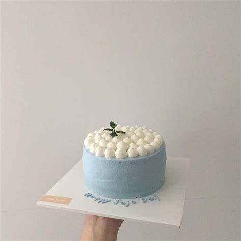 Aesthetic Korean Minimalist Cake Blue - Draw-re