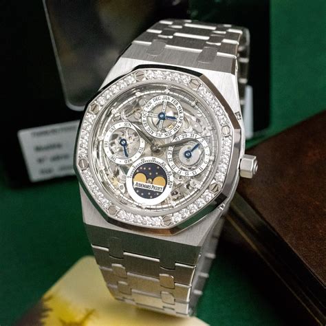 Audemars Piguet Royal Oak 25930PT 'Platinum, Diamond Set, Skeleton' - AMSTERDAM VINTAGE WATCHES