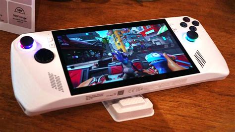 Asus ROG Ally hands-on: More powerful than Steam Deck | PCWorld