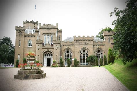 Drumtochty Castle Weddings | Offers | Packages | Photos | Fairs | Review