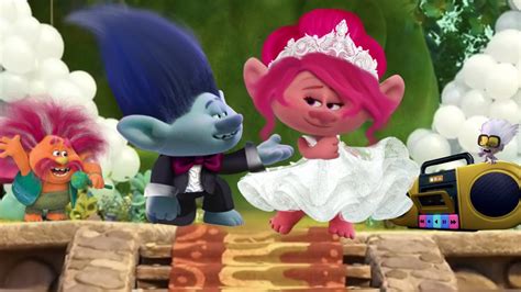 Branch X Poppy's Wedding scene animation Trolls 3 Band Together Kluz ...