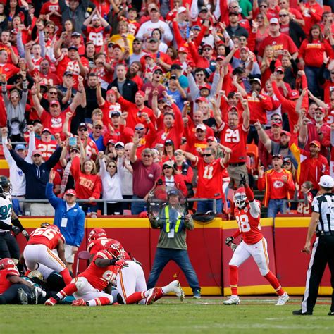 Kansas City Chiefs Extend NFL-Best Home Winning Streak to 10 Games ...