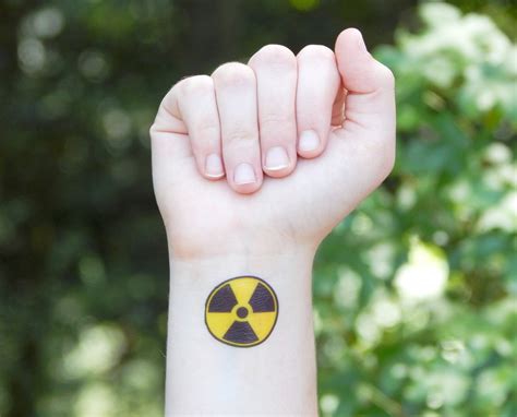 Temporary Tattoo Radioactive Symbol