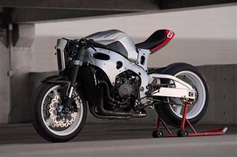 Turn your CBR1000rr into a "cafe fighter" | Bike EXIF