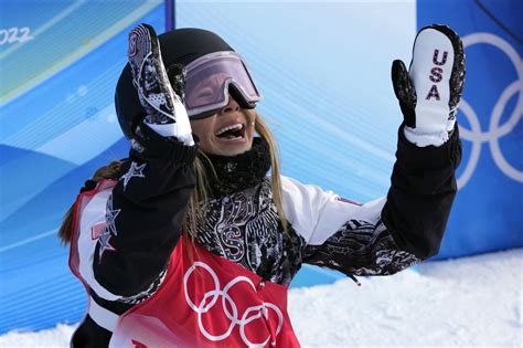 Beijing Olympics 2022: Chloe Kim wins gold in snowboard halfpipe - Los ...