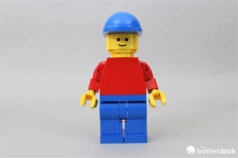 LEGO 40649 Up-Scaled LEGO Minifigure - TBB Review - (42) - The Brothers ...