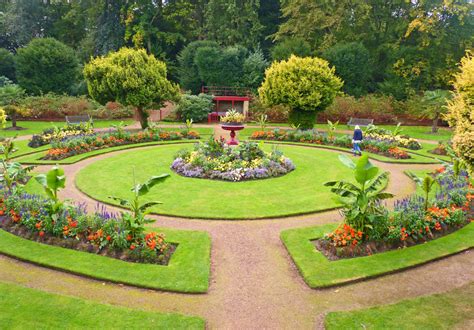 Victorian Garden at Wentworth Castle © Mike Smith :: Geograph Britain and Ireland