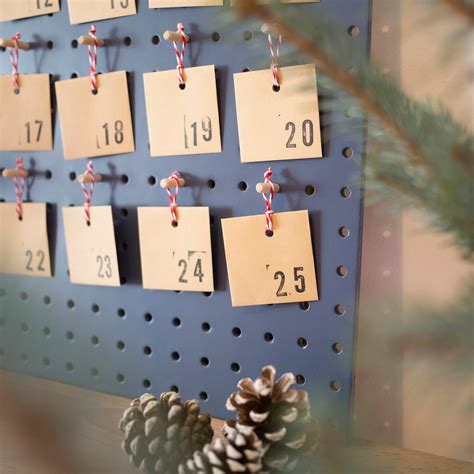 Pegboard Advent Calendar – Block Design