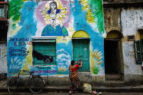 Street Wall Art From Kolkata: Photo Series By Shibasish Saha