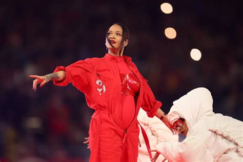 Rihanna's Red Jumpsuit at the Super Bowl Halftime Show | POPSUGAR Fashion