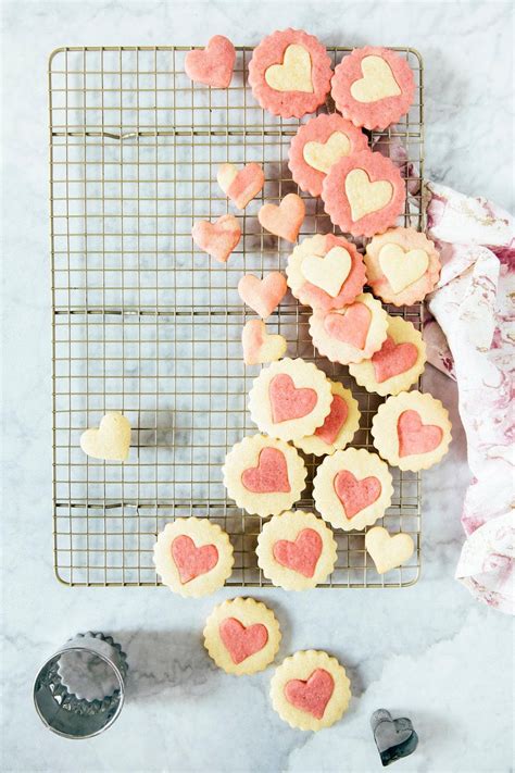 strawberry malt sugar cookies » Hummingbird High