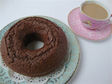 Miss Beatrix: Chocolate Tea Cake