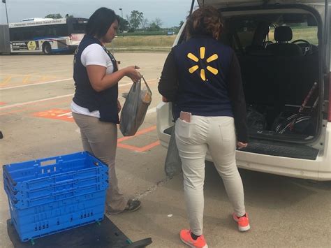 Walmart Rolls Out Online Grocery Pickup Service to Champaign-Urbana - ChambanaMoms.com