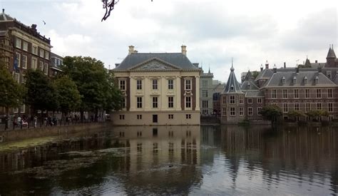 The Mauritshuis is home to the best of Dutch painting from the Golden ...