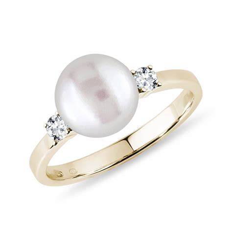 Gold Pearl Ring with Diamonds | KLENOTA